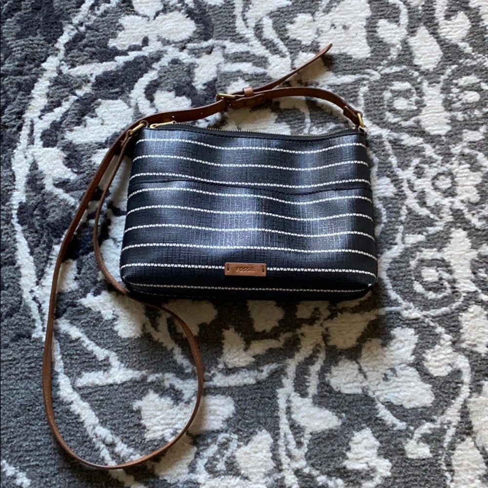 *Like New* Authentic Fossil Crossbody Purse